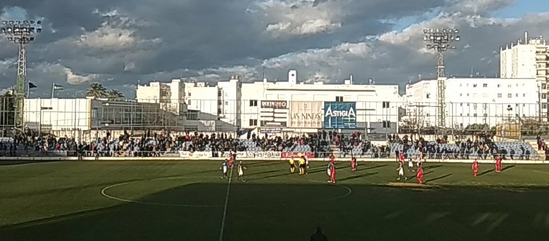 El Mérida amarra un punto en un partido sin brillo