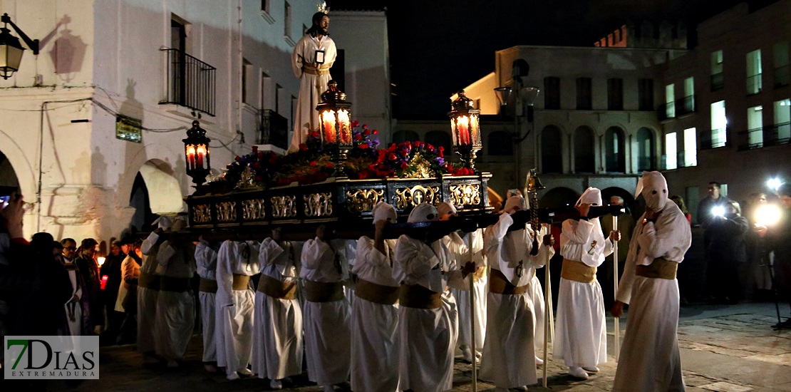 La Plaza Alta testigo de la Madrugada del Jueves Santo