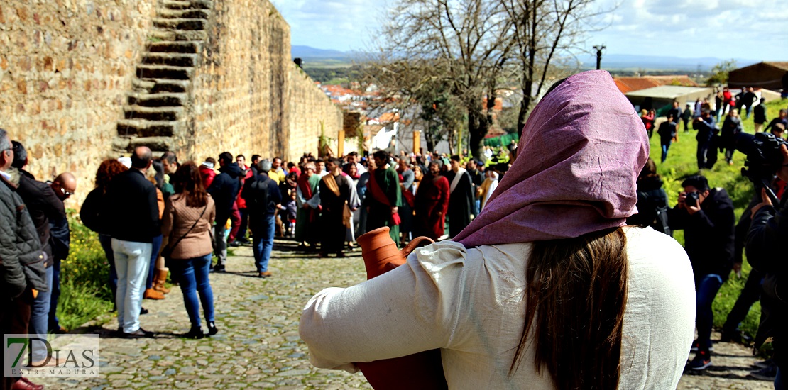 La Pasión Viviente de Alburquerque atrae a multitud de turistas cada año