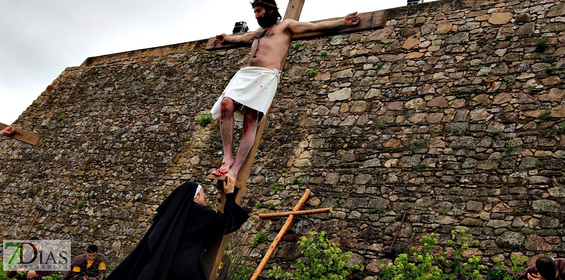 La Pasión Viviente de Alburquerque atrae a multitud de turistas cada año