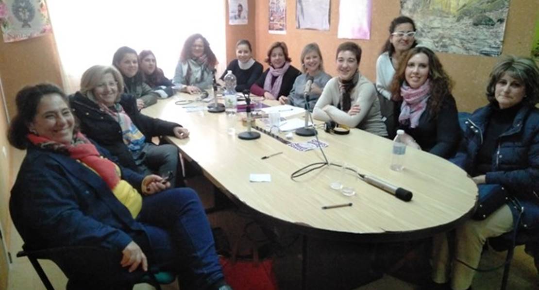 Mujeres zafrenses debaten sobre &#39;Mujer y discapacidad&#39; en Radio Emisur
