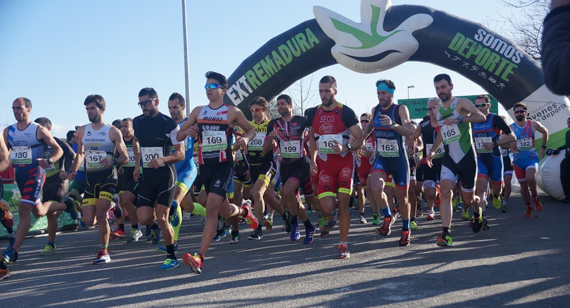 Montero y Lozano se proclaman campeones de Extremadura de Duatlón