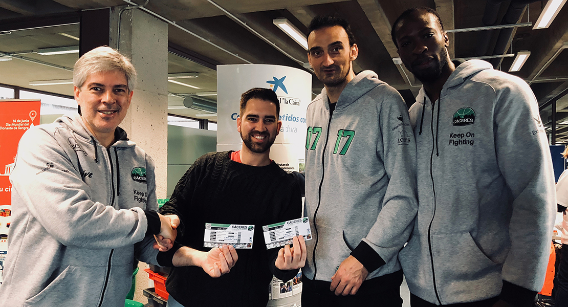 Donaciones por entradas en el Mes de la Inclusión del Cáceres Basket