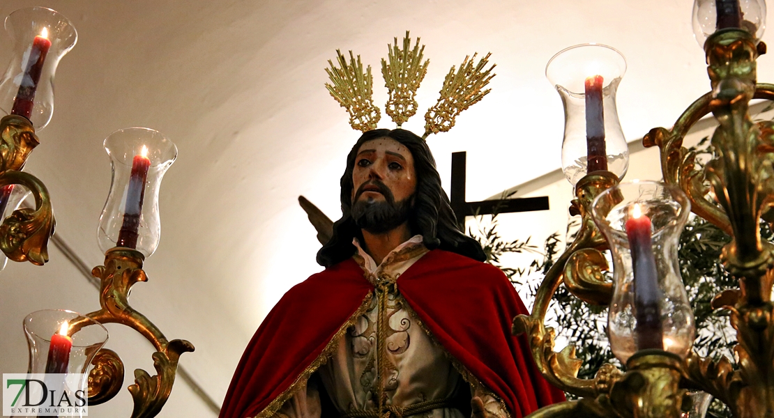 Las imágenes más íntimas del Lunes Santo en Badajoz