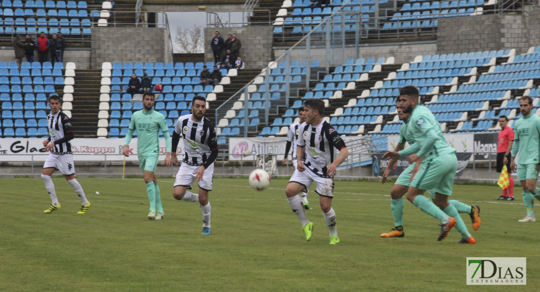 Imágenes del CD. Badajoz 1 - 0 Granada B