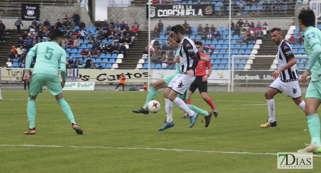 Imágenes del CD. Badajoz 1 - 0 Granada B