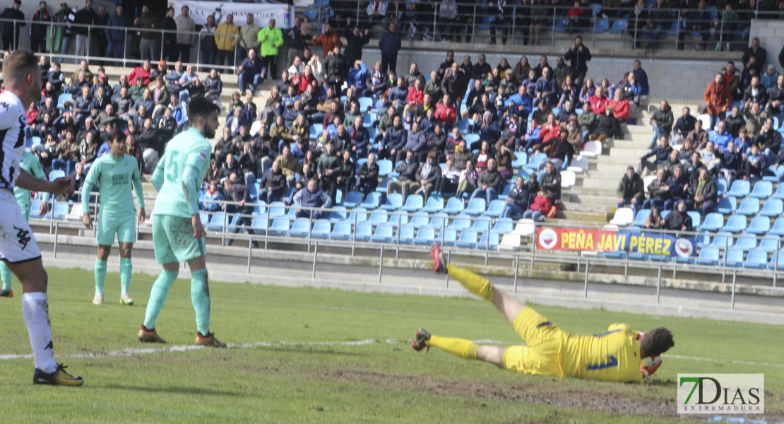 Imágenes del CD. Badajoz 1 - 0 Granada B