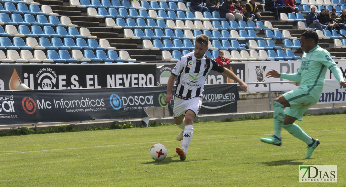 Imágenes del CD. Badajoz 1 - 0 Granada B