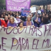 Miles de mujeres claman en Badajoz por una igualdad real