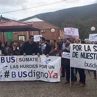 Manifestación en Las Hurdes para exigir un transporte escolar “digno”