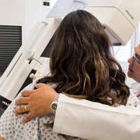 Más de 6.600 extremeñas se someterán a mamografías en marzo