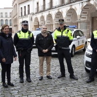 PSOE: “La Policía Local patrulla con un coche prohibido para circular”