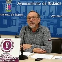 Ocho años recibiendo clase en un almacén por falta de aulas