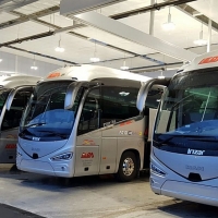 Los autobuses de LEDA siguen pendientes de un hilo