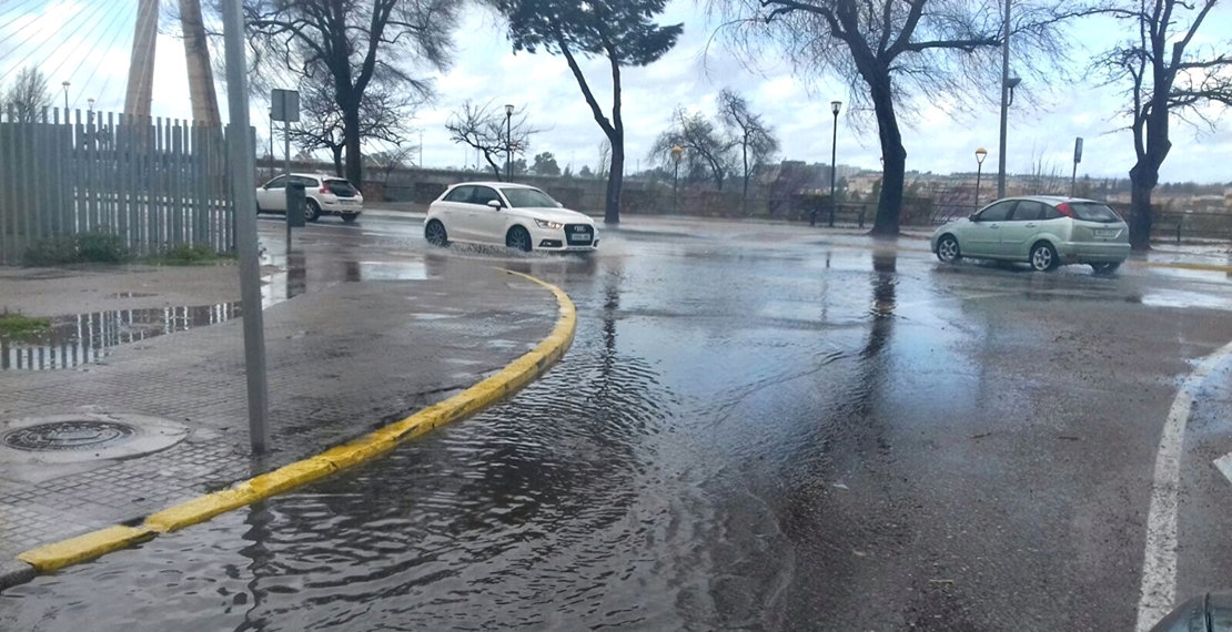 Diluvia en Badajoz, agua bendita