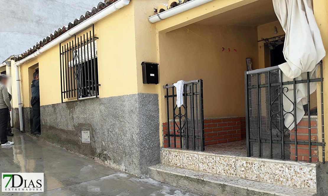 Atendido tras inhalar monóxido de carbono en un incendio de vivienda