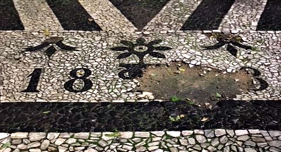 Cívica: “Fragoso ¿a qué esperas, a que desaparezca la plaza por completo?