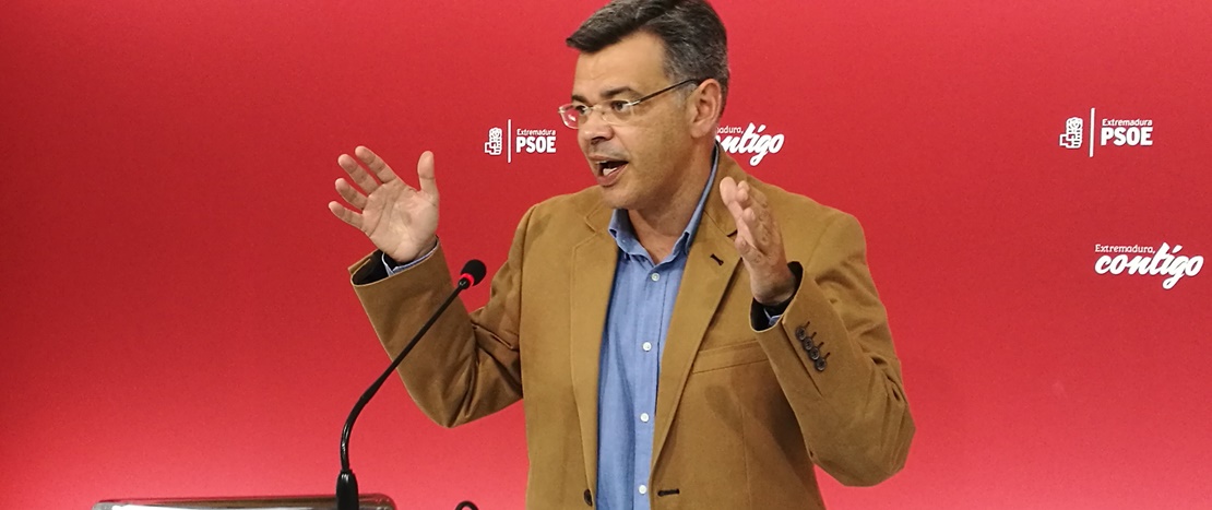 PSOE: “La oposición ha tirado la toalla, pero nosotros seguimos trabajando”