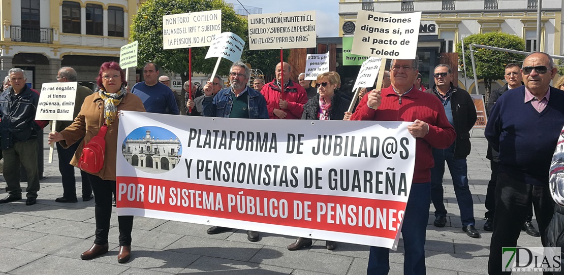 Los pensionistas, indignados, vuelven a tomar las calles de Mérida