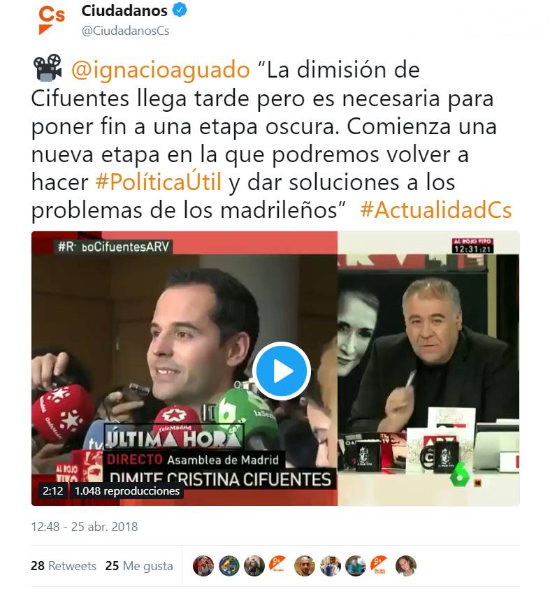 Arde Twitter con el último escándalo Cifuentes