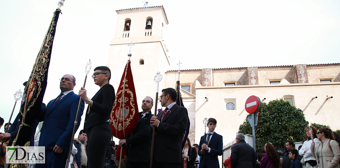 Bellas imágenes del Domingo de Resurrección de Badajoz