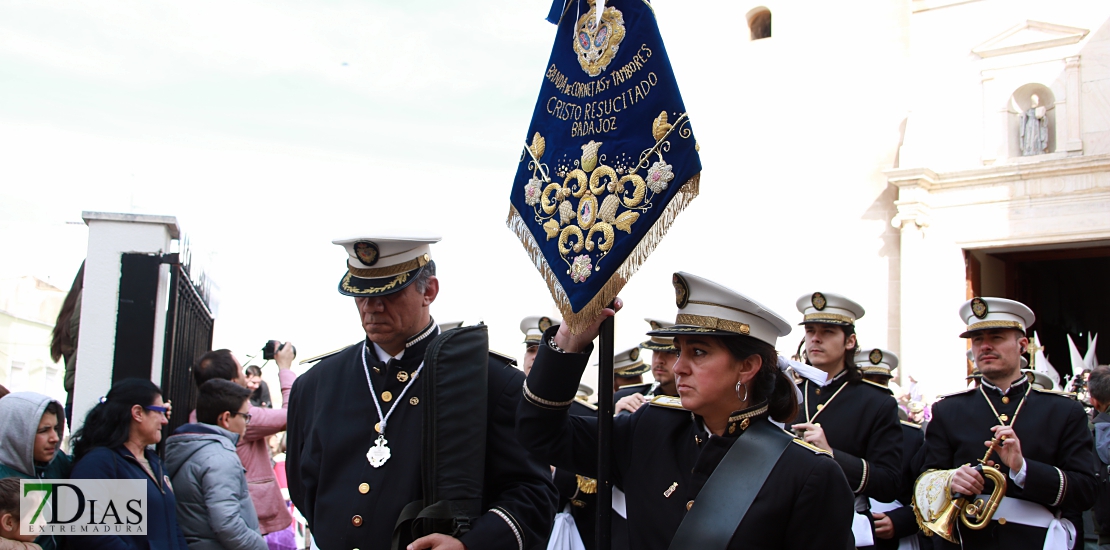 Bellas imágenes del Domingo de Resurrección de Badajoz