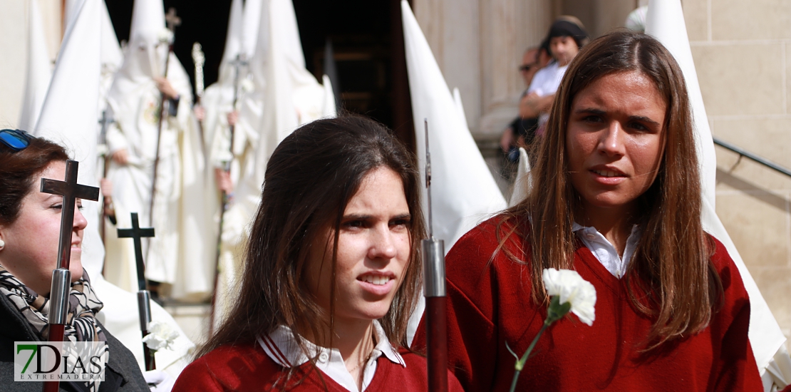 Bellas imágenes del Domingo de Resurrección de Badajoz