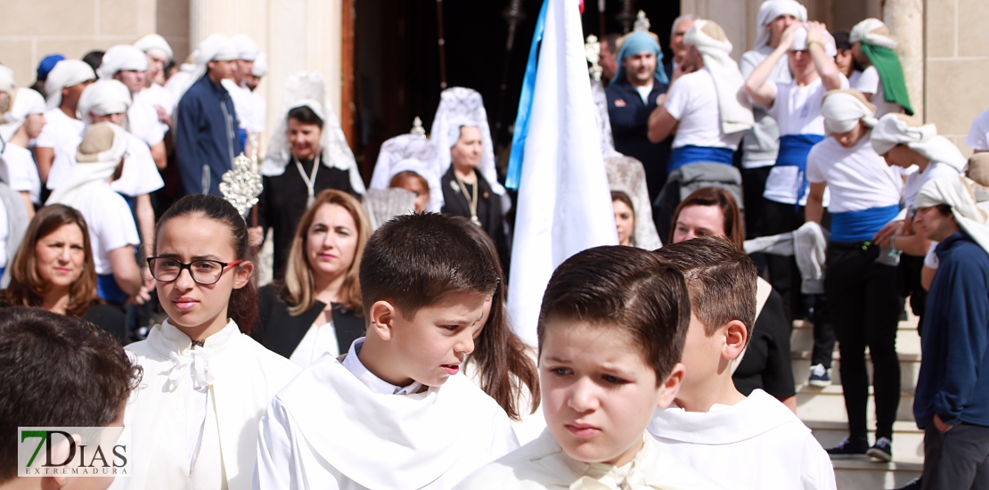 Bellas imágenes del Domingo de Resurrección de Badajoz