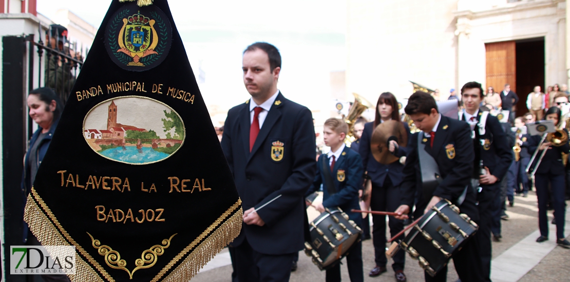 Bellas imágenes del Domingo de Resurrección de Badajoz