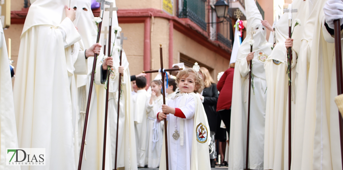 Bellas imágenes del Domingo de Resurrección de Badajoz