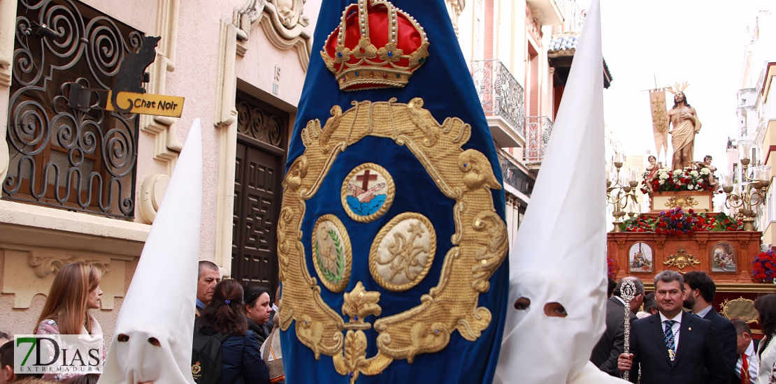 Bellas imágenes del Domingo de Resurrección de Badajoz