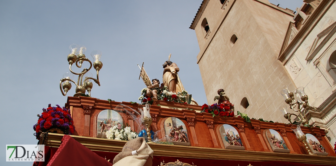 Bellas imágenes del Domingo de Resurrección de Badajoz