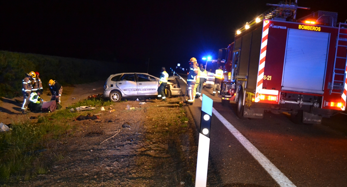 Nadie llevaba puesto el cinturón de seguridad en el accidente mortal ocurrido esta madrugada