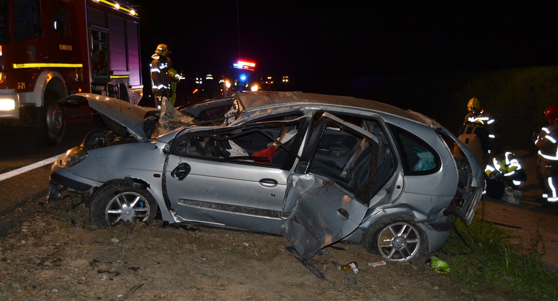 Nadie llevaba puesto el cinturón de seguridad en el accidente mortal ocurrido esta madrugada