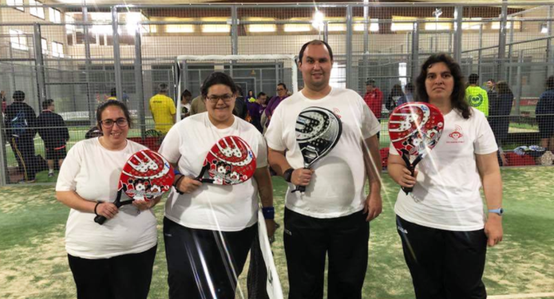El pádel, un deporte que se adapta a todos