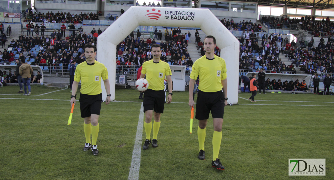 Imágenes del CD. Badajoz 1 - 0 Extremadura Unión Deportiva