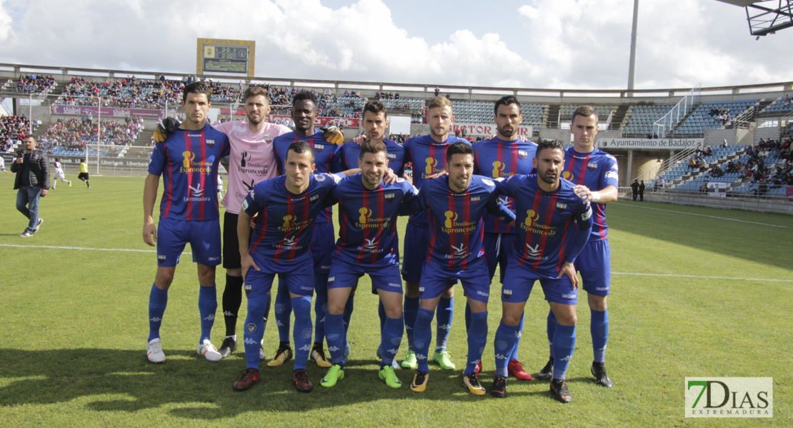 Imágenes del CD. Badajoz 1 - 0 Extremadura Unión Deportiva