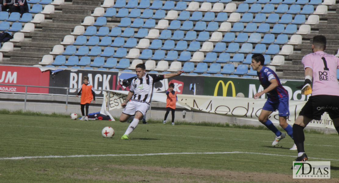 Imágenes del CD. Badajoz 1 - 0 Extremadura Unión Deportiva