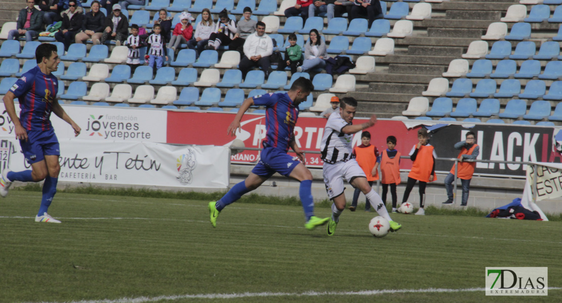 Imágenes del CD. Badajoz 1 - 0 Extremadura Unión Deportiva