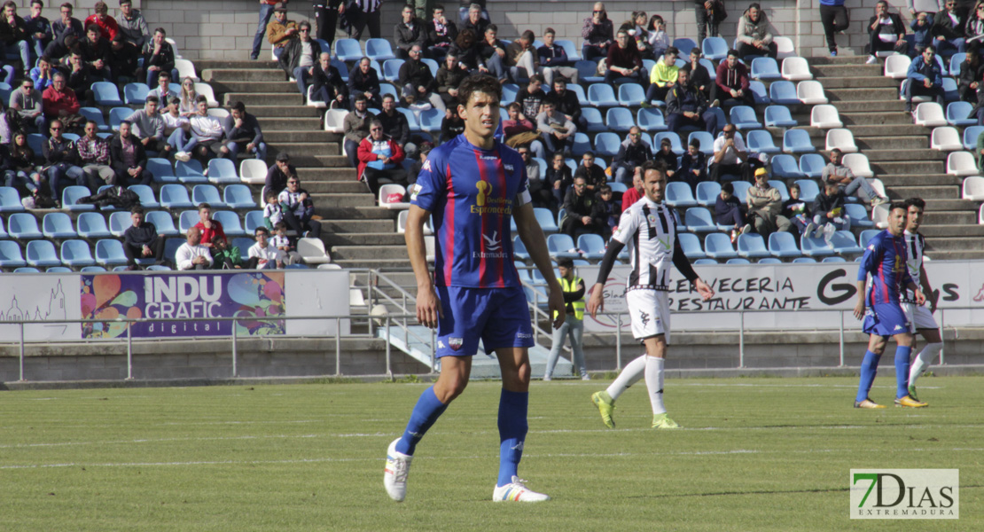 Imágenes del CD. Badajoz 1 - 0 Extremadura Unión Deportiva