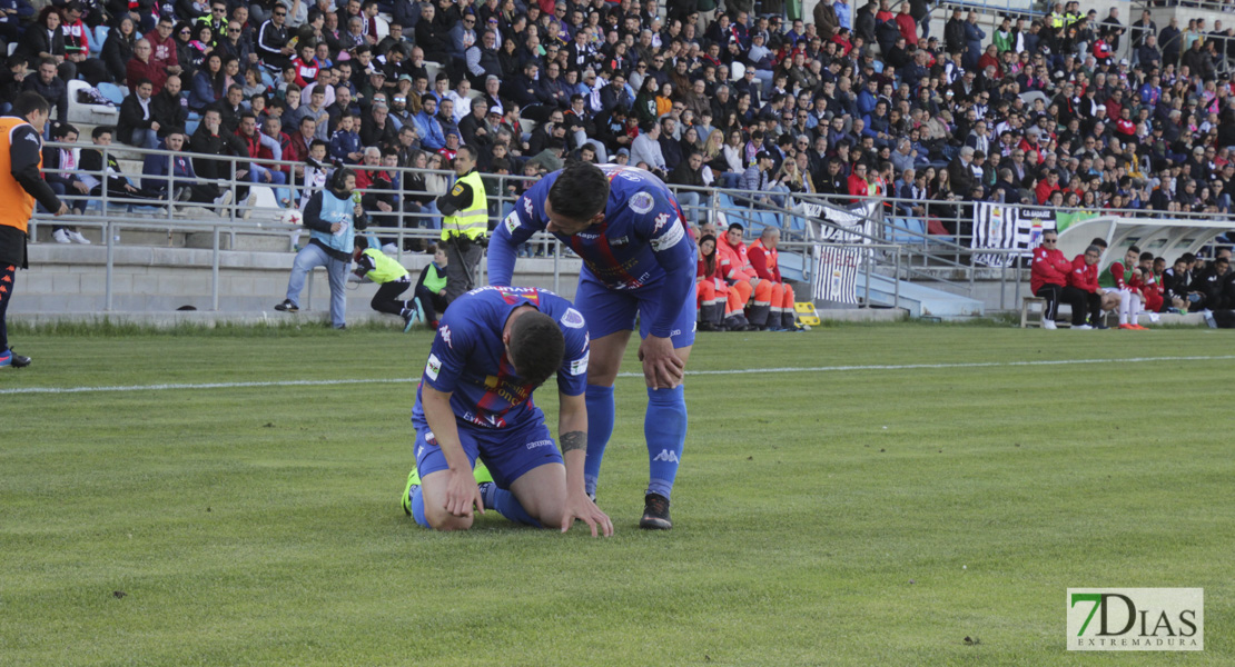 Imágenes del CD. Badajoz 1 - 0 Extremadura Unión Deportiva