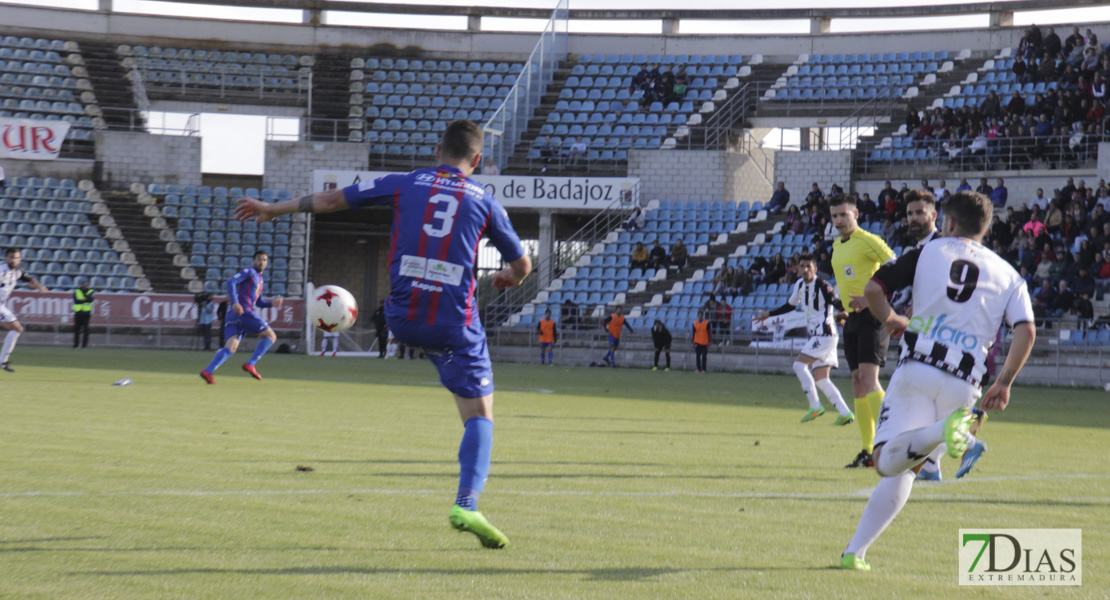 Imágenes del CD. Badajoz 1 - 0 Extremadura Unión Deportiva