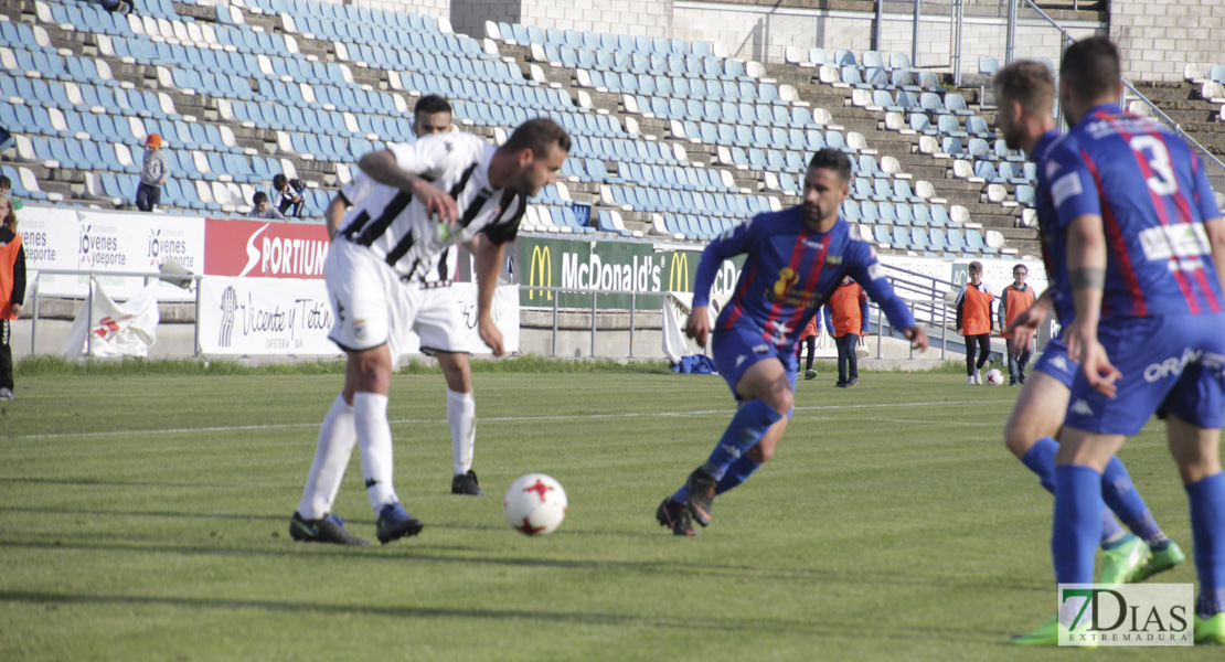 Imágenes del CD. Badajoz 1 - 0 Extremadura Unión Deportiva