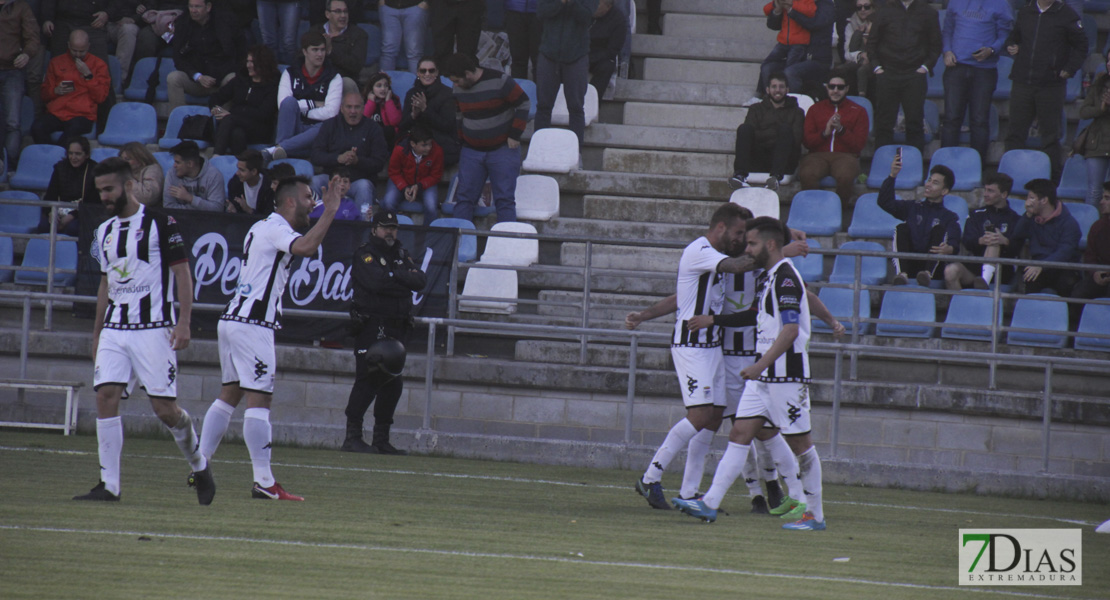 Imágenes del CD. Badajoz 1 - 0 Extremadura Unión Deportiva