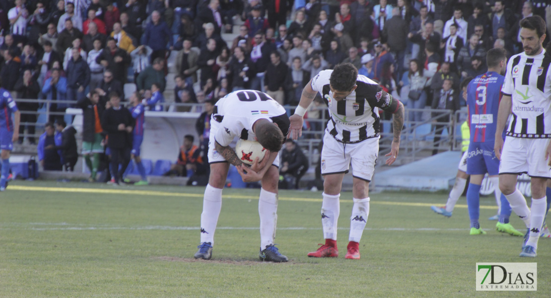 Imágenes del CD. Badajoz 1 - 0 Extremadura Unión Deportiva