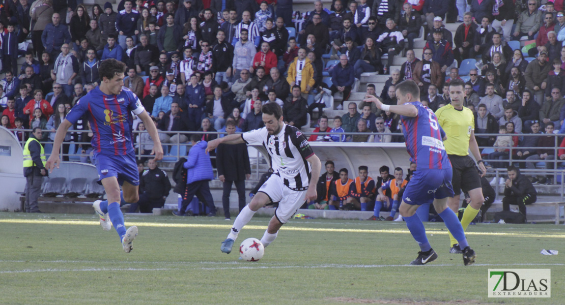 Imágenes del CD. Badajoz 1 - 0 Extremadura Unión Deportiva