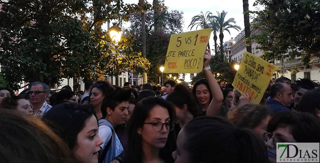 Badajoz responde a la sentencia de &#39;La Manada&#39;