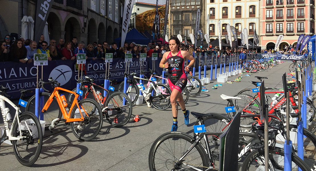 La extremeña María Rico participa en la Copa de Europa de Triatlón de Melilla