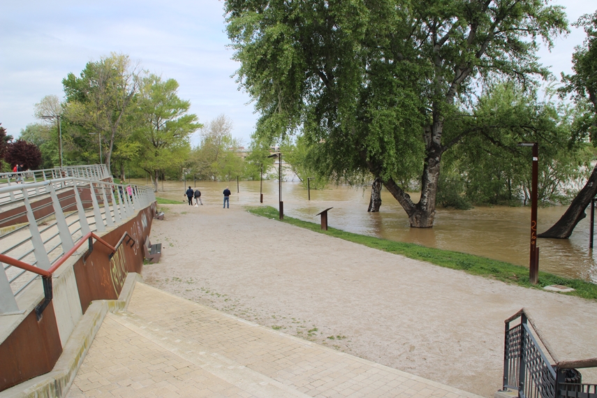 La crecida del Ebro en imágenes