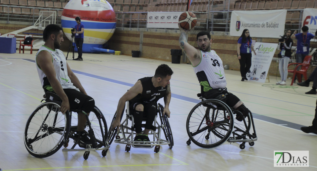 Imágenes del Mideba Extremadura 72 - 43 S. Stefano